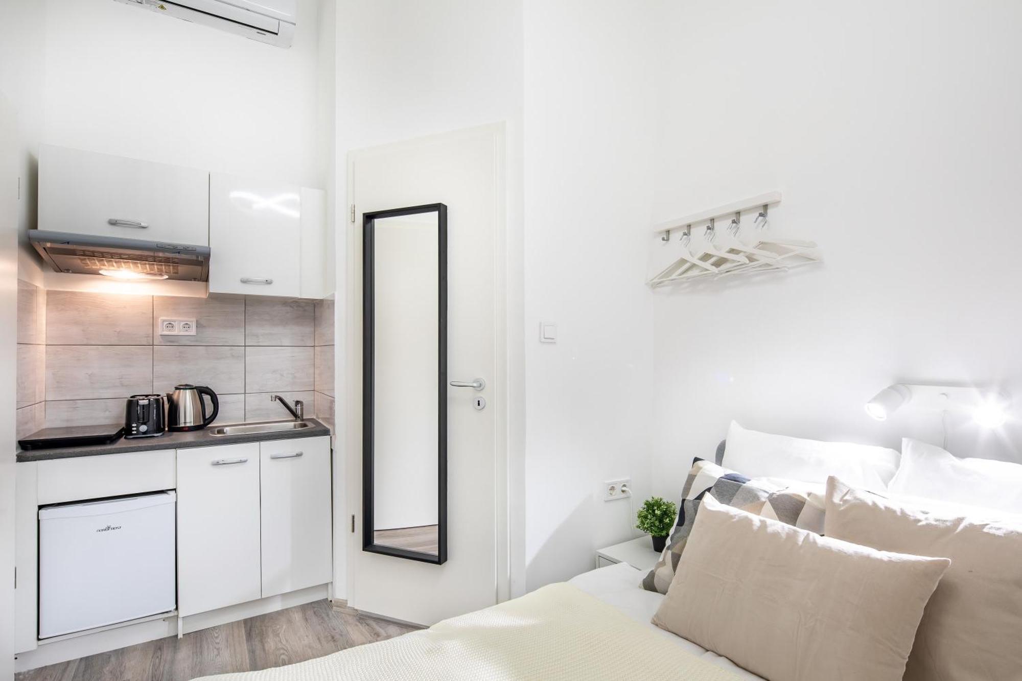 Very Central - Small Studio For Solo Traveller Budapest Exterior photo